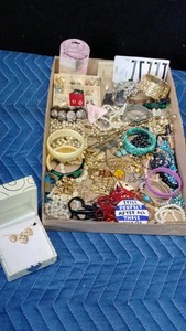 FLAT of jewelery including jewelry set of Napier and more