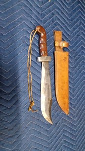 Western W49 Bowie Knife with leather sheath