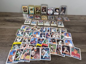 Lot of Sports Cards - Michael Jordan - Warren Moon - Ken Griffey Jr. - Jaromir Jagr - Shaq and More