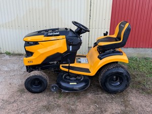 Cub Cadet XT1 LT42 IntelliPOWER riding lawn tractor