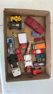 miscellaneous diecast lot, cars, trucks, parts