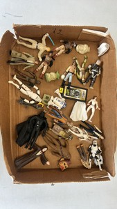 vintage Star Wars 1990s action figures, weapons, and accessories lot