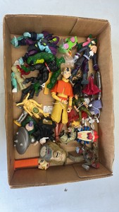 A lot of miscellaneous action, figures, he-man, Teenage Mutant Ninja Turtles, DC and more