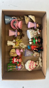 small Cabbage Patch doll toys, Barbie toys
