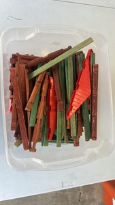Rubbermaid tub of Lincoln logs, toys, building blocks, vintage toys