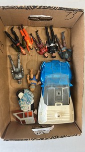 vintage action figures RoboCop, Robin Hood parts