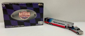 Vintage 1997 Collectible Action Brand Platinum Series DARRELL Waltrip Limited Editon 1 Of 4,000 Dually With Trailor 164 Scale