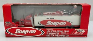 Collectible Action Brand 164 Scale Die Cast SNAP-ON Transporter