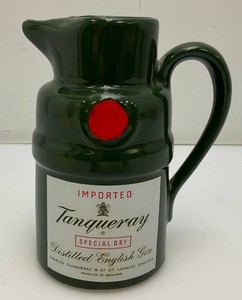 Highly Collectible Gin Ceramic Cocktail Pitcher 6 34