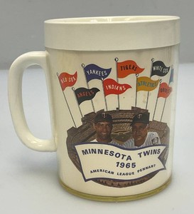 Very RARE Collectible 1965 Minnesota Twins American League Pennant Thermo Mug