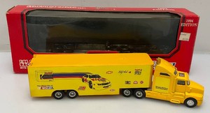 1994 Racing Champions 164th Scale Die Cast Cab Sterling Marlin NASCAR Racing Team Transporter