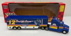 1996 Racing Champions 164th Scale Die Cast Cab Derike Cape NASCAR Racing Team Transporter