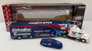 Racing Champions Premier Series 164th Scale Die Cast  NASCAR 2000 Valvoline Mark martin Racing Team TransporterWith Car