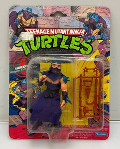 1990 Teenage Mutant Ninja Turtles (Shredder) Action Figure On Original Card NOS