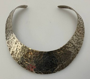 Heavy STERLING SILVER Vintage Mexico Hammered Torc Collar Necklace 72.63 Grams