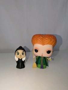 Unboxed Funko Pop Disney Hocus Pocus Winifred Sanderson #433 vinyl figure and The Witch (Queen Grimhilde) vinyl figure from the Funko Disney Villains Mystery Minis series
