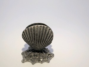 Vintage Metzke pewter seashell place card and photo holder