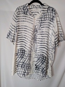 Soft Italian Mens Button Down Shirt, Size Large