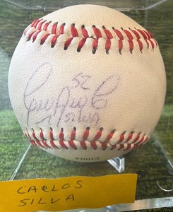 CARLOS SILVA AUTOGRAPHED OFFICIAL MAJOR LEAGUE BALL MARINERS PHILLIES CUBS