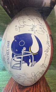 Minnesota Vikings NFL 1990s Team Autograph Football Wilson Signatures