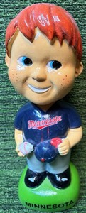 2016 Minnesota Twins SGA Vintage Girl bobblehead Stadium Giveaway Batgirl