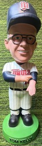 Tom Kelly #10 Twins Bobblehead Bobble head Minnesota Manager