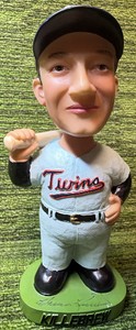 Harmon Killebrew Minnesota Twins 2001 Season Ticket Holder (ST) Bobblehead HOF