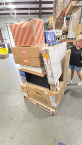 WHOLESALE PALLET LOT OF GENERAL MERCHANDISE