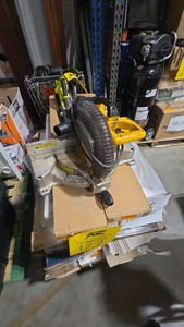 DEWALT 15 Amp Corded 10 in. Compound Single Bevel Miter Saw