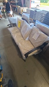 3 person armsofa