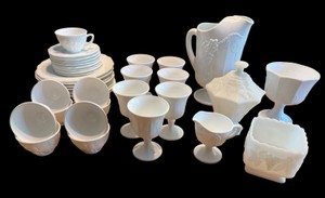 B2-Colony Harvest Grape Milk Glass Dish Set