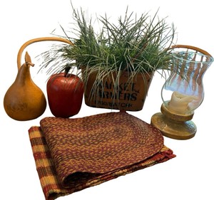 B1 - Rustic Country Style Dining Decor Lot