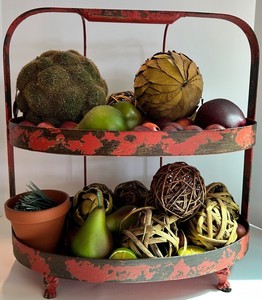 Vintage-Style Two-Tier Metal Display Stand With Faux Fruit & Decor