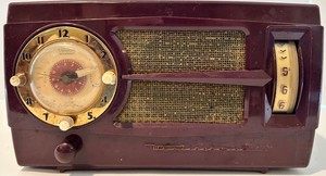 Vintage Westinghouse H-355T5 Clock Radio