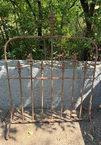 Decorative Iron Fleur-de-Lis Garden Gate Panel