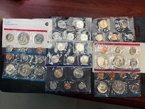 US Mint 1974, 1976 and 2006 Uncirculated Coin Sets Denver & Philadelphia�(45 Total Coins)