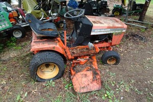 Vintage Allis-Chalmers T-Series Lawn Tractor