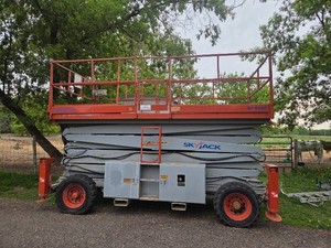 Skyjack SJ9250 Rough Terrain Scissor Lift
