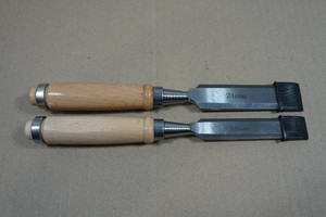 2 Wood Chisels - 24 & 18mm