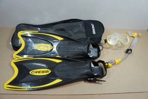 Cressi Adult Rondine Palau Fin Snorkel Set - Fin Size SM