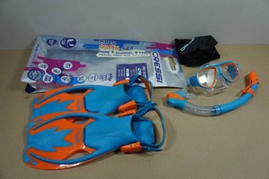 Cressi Blulove Kids Snorkel Set - Fin Size SM