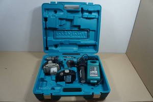 Makita Cordless Drill Driver Kit