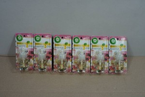 6 Air Wicks Essential Oils Refills - Vanilla & Pink Papaya