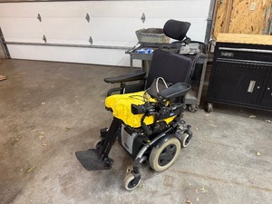 Invacare TDX SP Mid Wheel Drive Electric Power Wheelchair