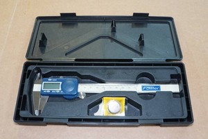 Fowler 0-60-150mm Digital Caliper