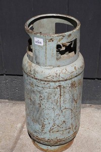 Full 30# Propane Tank