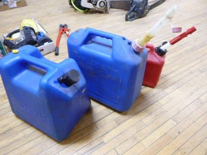 3 Gas Cans