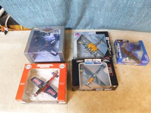 5 Die-Cast Airplane Toys