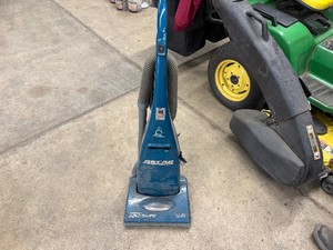 Riccar Upright Vacuum Model 4812, Works
