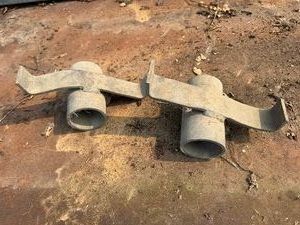 Two Sun Deck 7 Wide Middle Pipe Bracket (Used to Lock 242 wide Decks Side 2 x 4s Together)